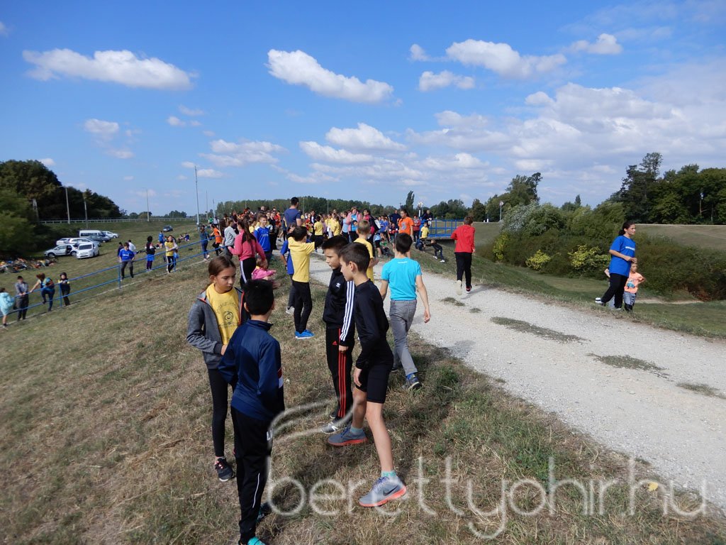 Mezei futóbajnokság Berettyóújfaluban 20